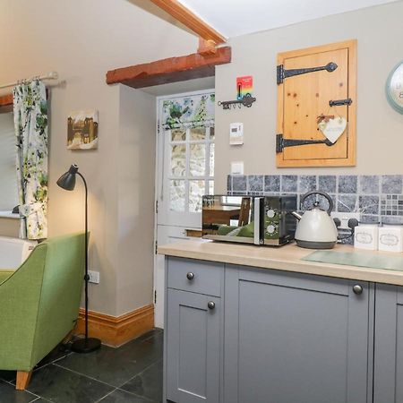 Thimble Cottage Улверстон Экстерьер фото